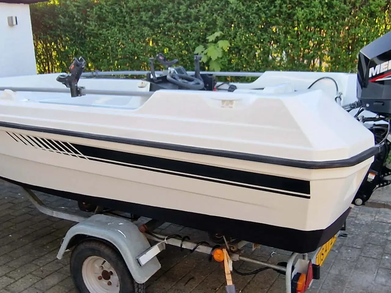 Billede 1 - Jolly med ny motor