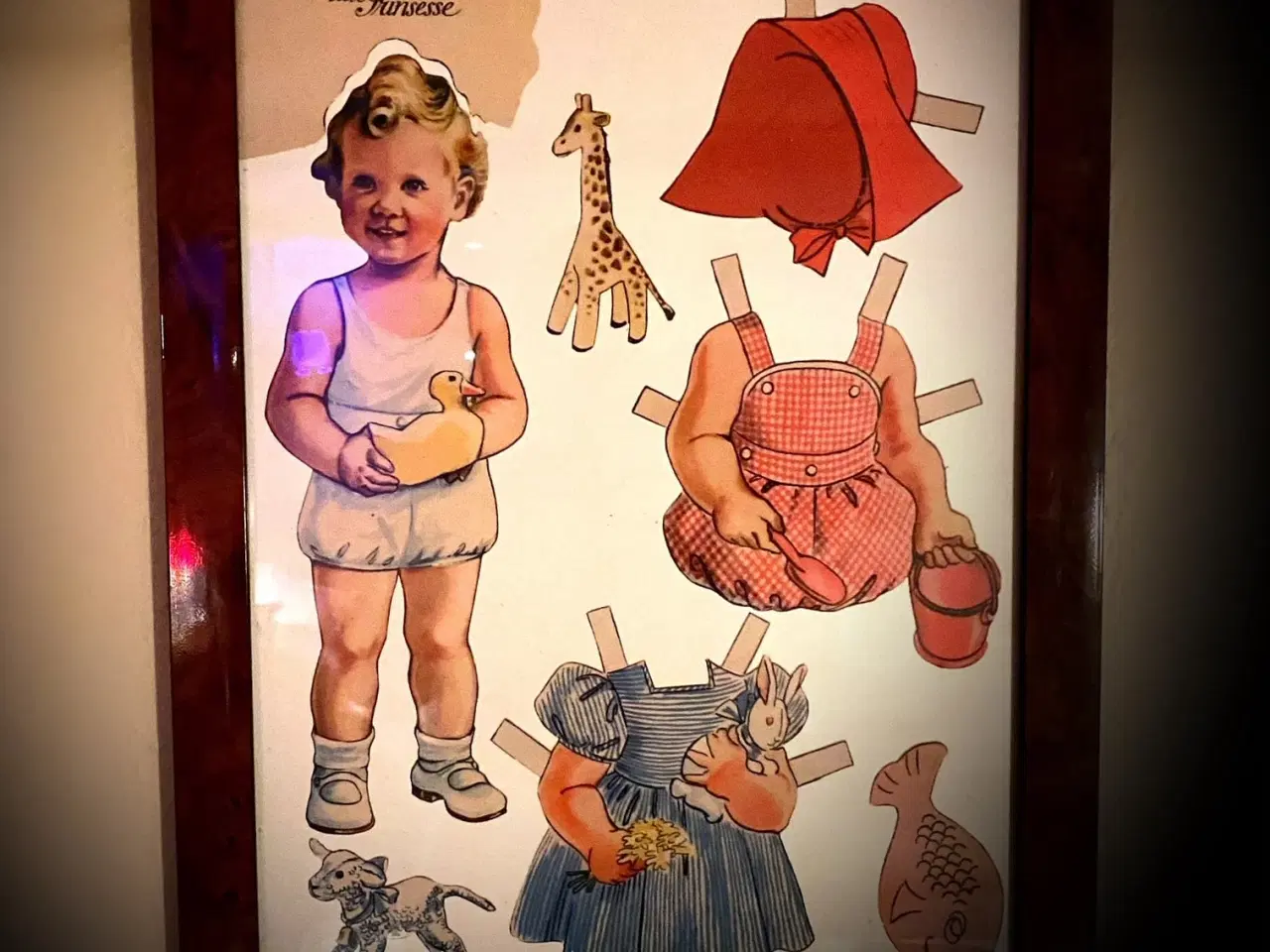 Billede 1 - * Påklædningsdukke med Den lille Prinsesse - i læk