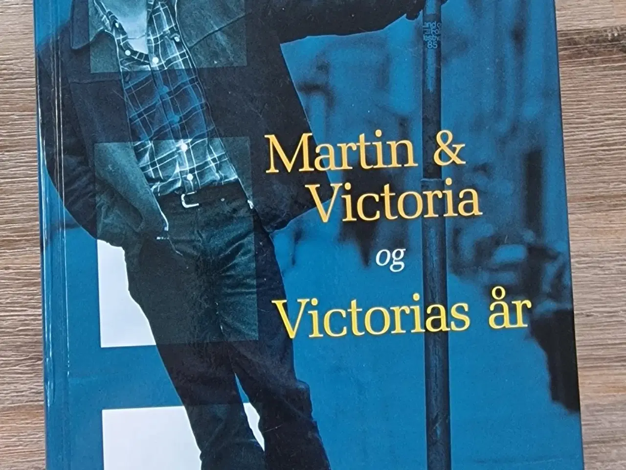 Billede 1 - Klaus Lynggaard - Martin & Victoria + Victorias år