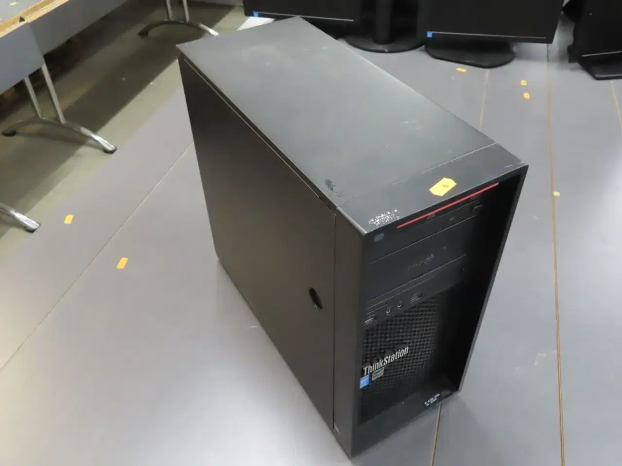 Billede 1 - Workstation P300 - LENOVO