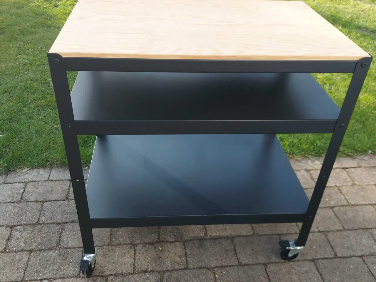 Billede 1 - Rullebord fra Ikea