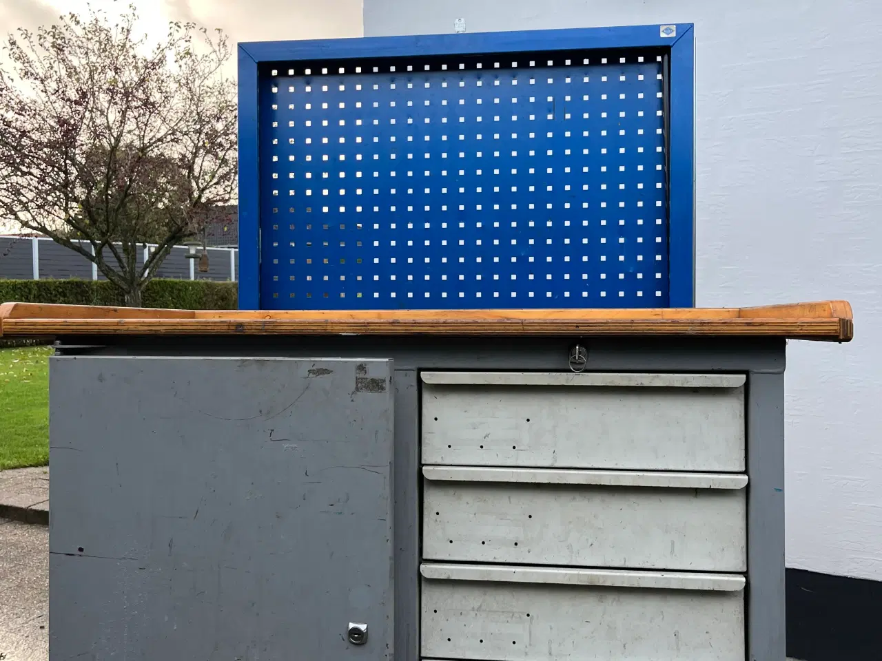 Billede 2 - Værktøjs vogn med værktøjs tavle, skuffer og skab