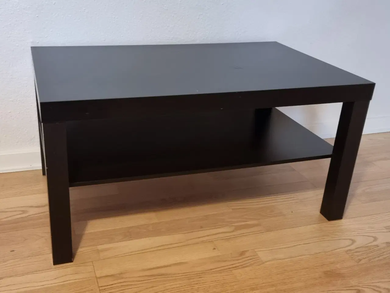 Billede 2 - Ikea sortbrunt Lack sofabord