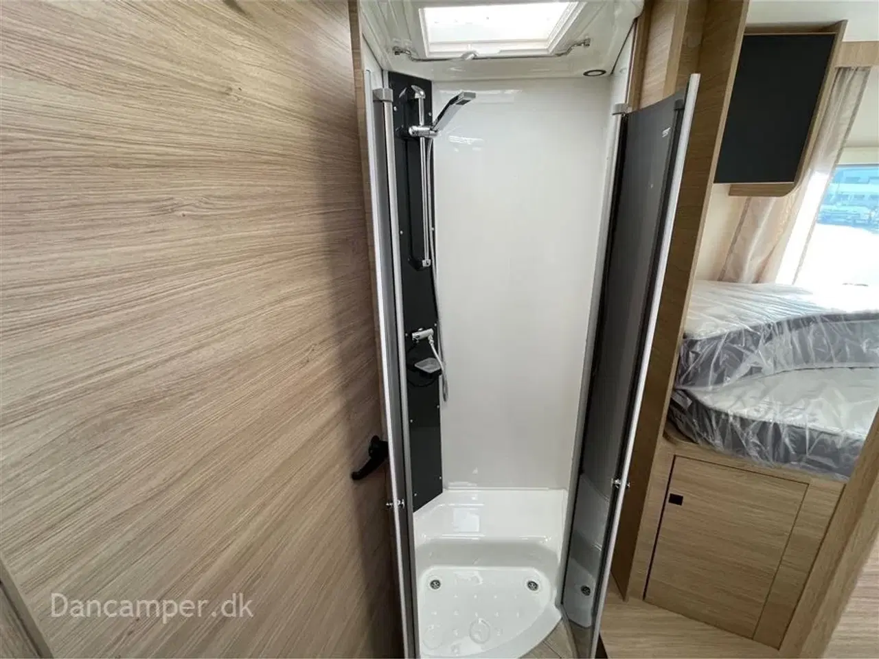 Billede 27 - 2026 - Chausson Fuldintegreret Chausson 7057 Titanium Line, 180 Hk og 8 trins automatgear, 4,4T heavy chassis