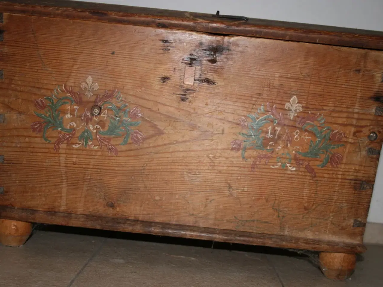 Billede 1 - Kiste med trænagler fra 1784