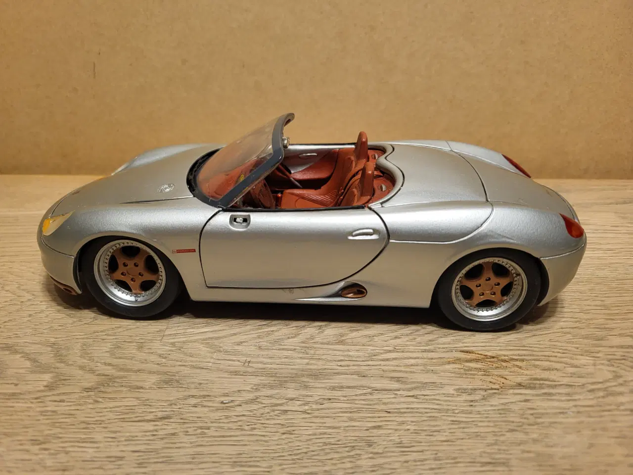 Billede 2 - Modelbil. Porsche Boxster (1998) Skala 1/18.