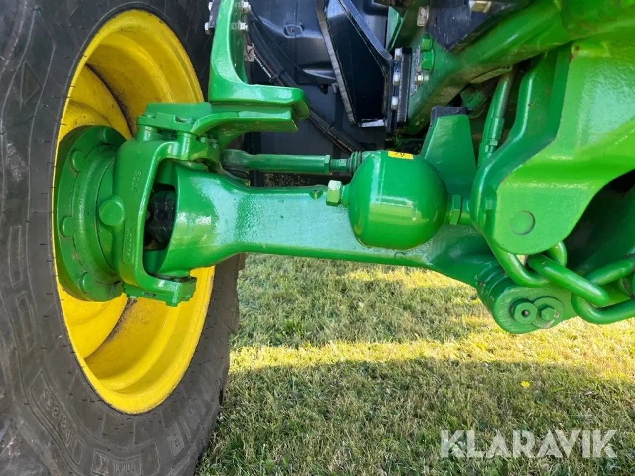 Billede 12 - Traktor John Deere 6120 R med frontlæsser
