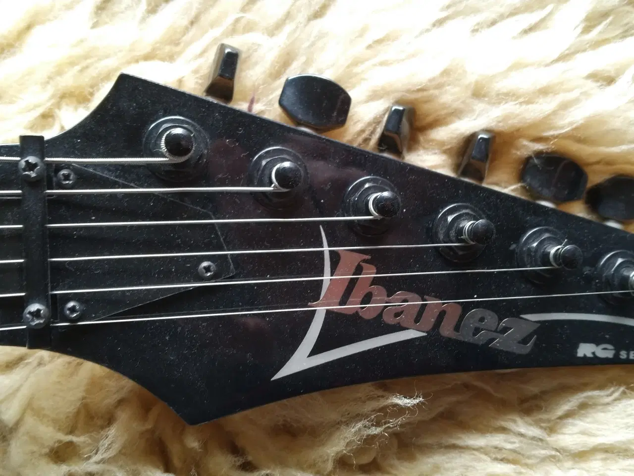 Billede 2 - Ibanez RG350M med repareret hals