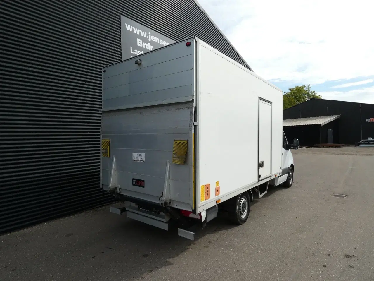 Billede 5 - Mercedes-Benz Sprinter 314 Alukasse m. lift 2,1 CDI A3 FWD 7G-Tronic 143HK Ladv./Chas. Aut.