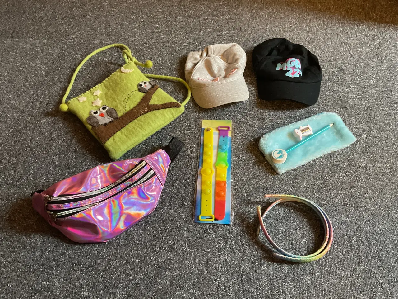 Billede 2 - Kalendergaver til pige.