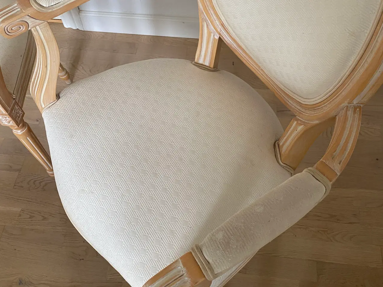 Billede 4 - 2 klassiske stole m. armlæn – Louis stil