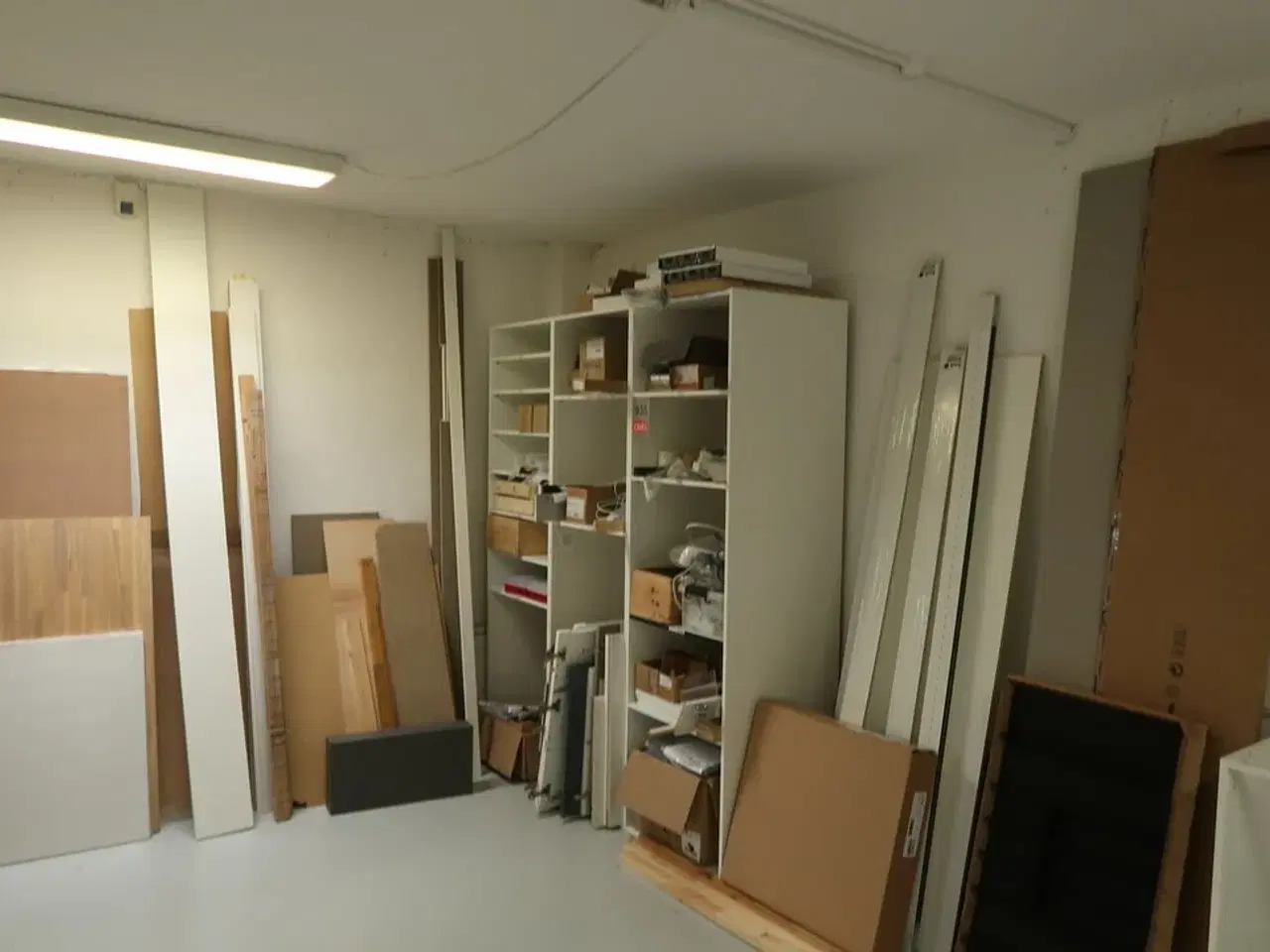 Billede 1 - Kæmpe parti køkken dele m.m.