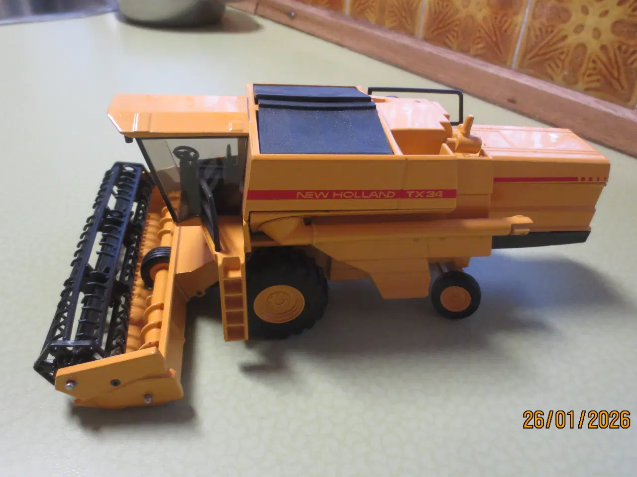 Billede 2 - 1 stk Model mejetærsker New Holland TX 34