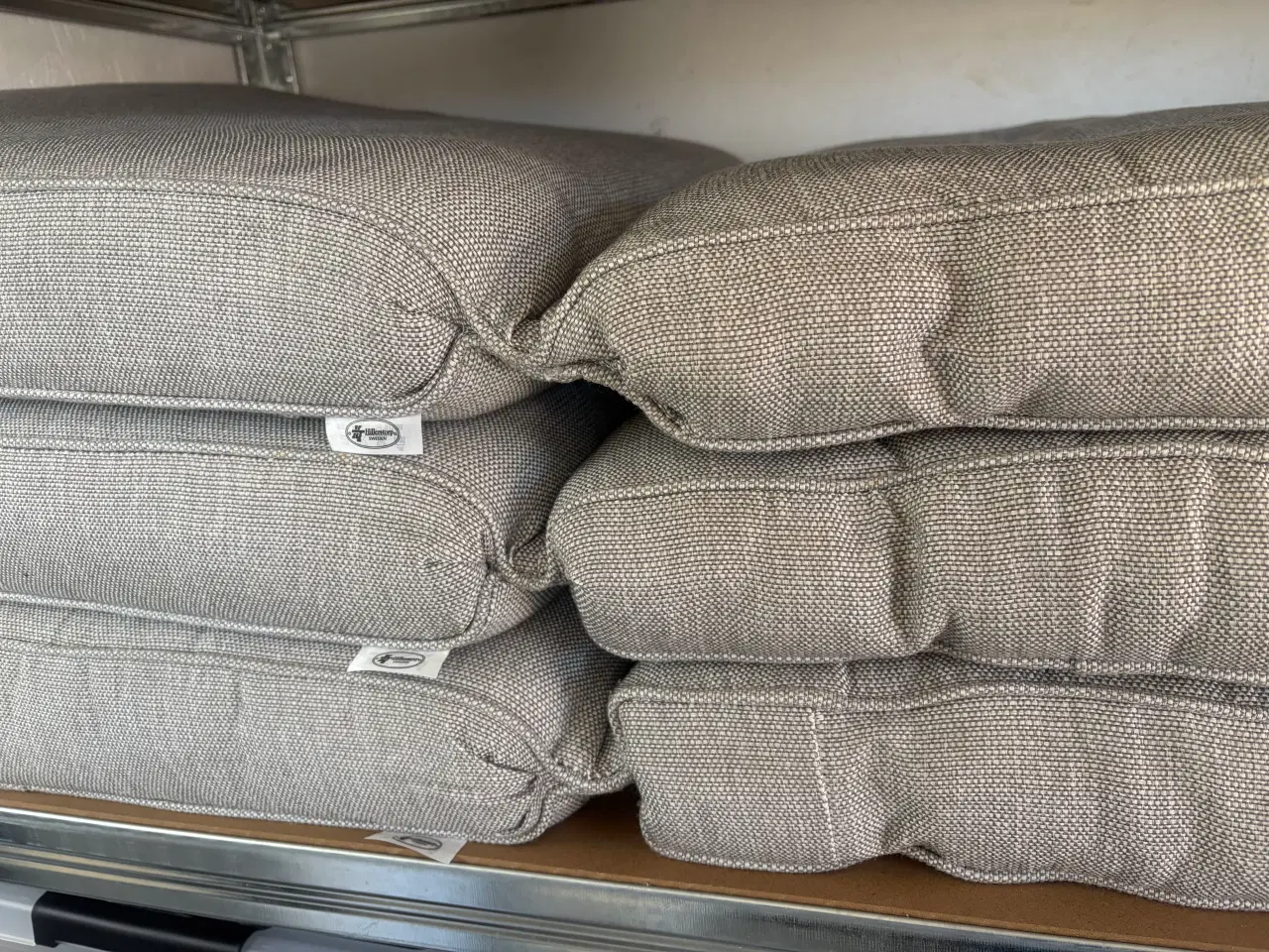 Billede 1 - 3 hynder næsten som nye. 