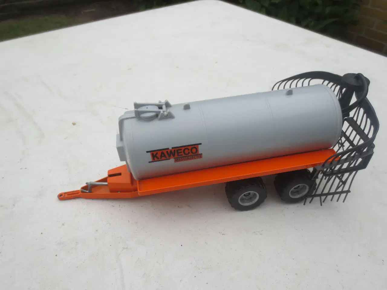 Billede 1 - 1 stk Model Gyllevogn Kaweco med slangebom