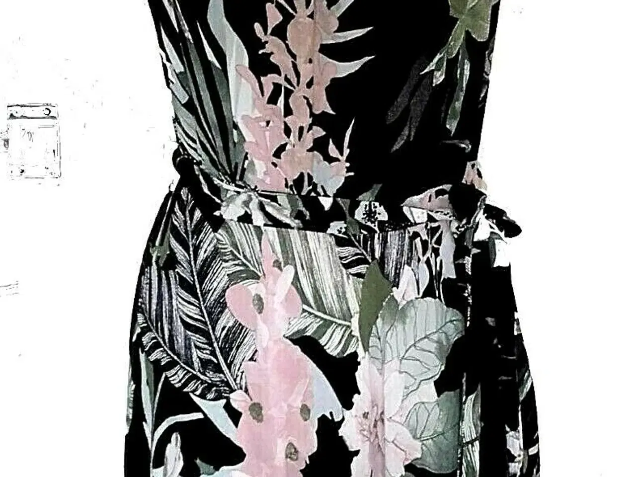 Billede 1 - Kjole fra Wallis -med blomster print. / str. M