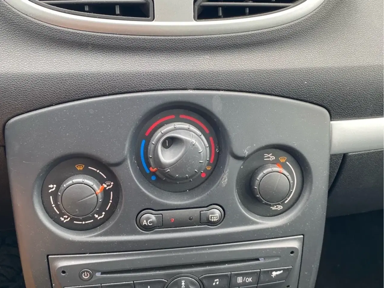 Billede 11 - Renault Clio 1,2 16V Pack 75HK 5d