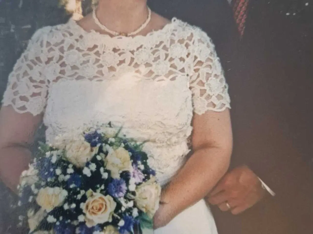 Billede 1 - Brudekjole cremefarvet