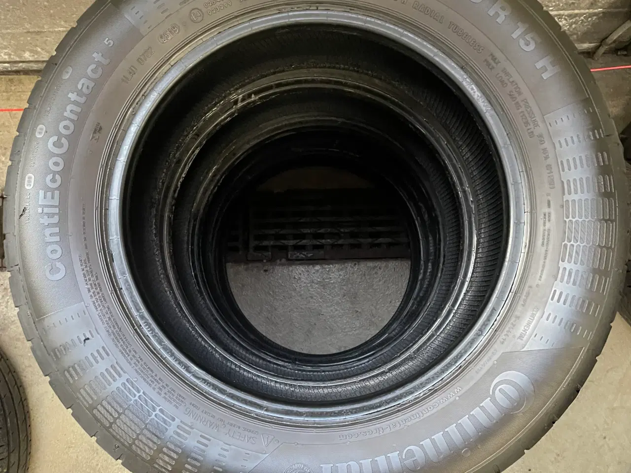 Billede 4 - 15" Continental 185/65r15 Ref.S71 sommerdæk