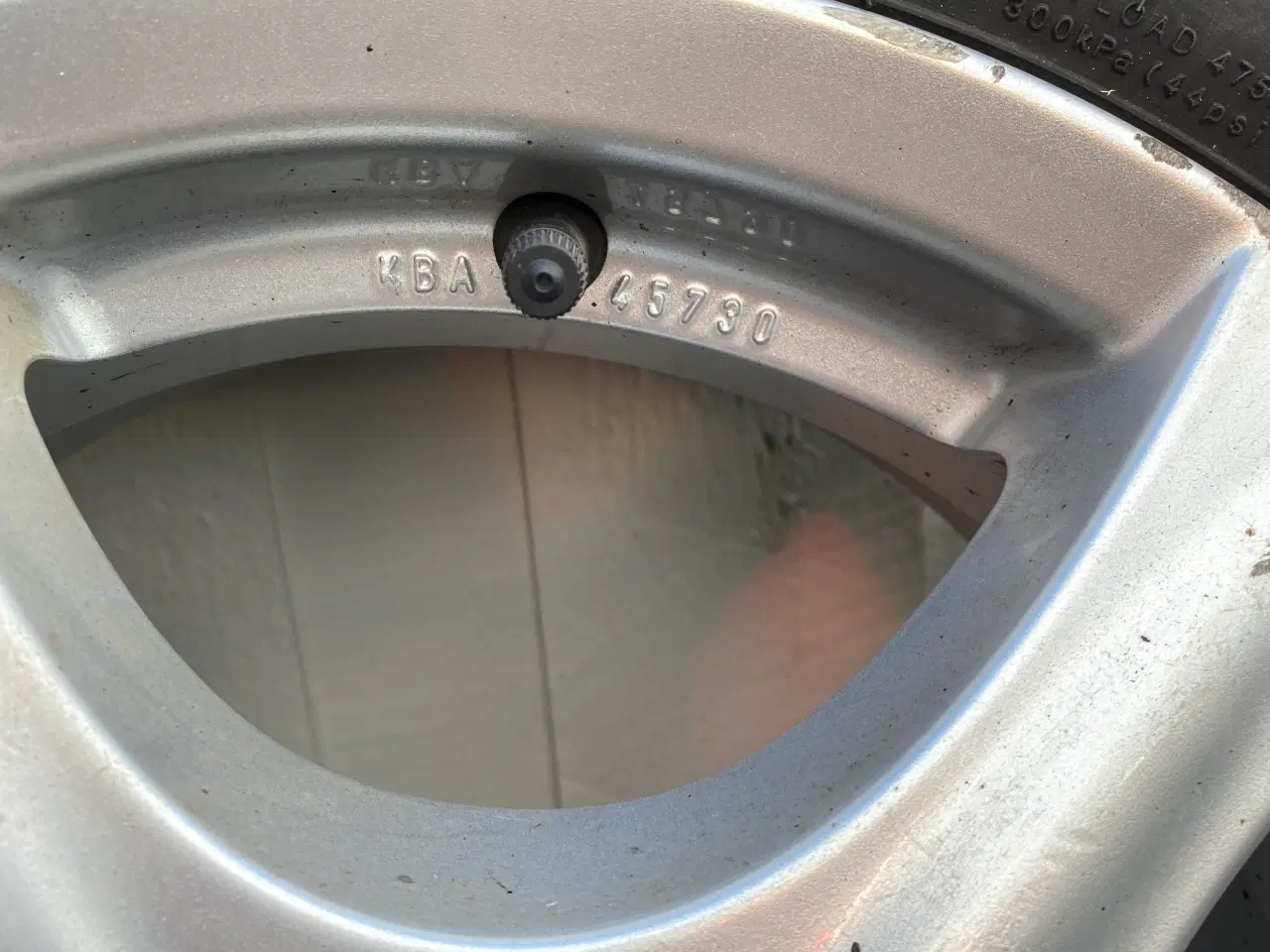 Billede 7 - KUMHO vinterdæk på alufælge i rigtig god stand 175