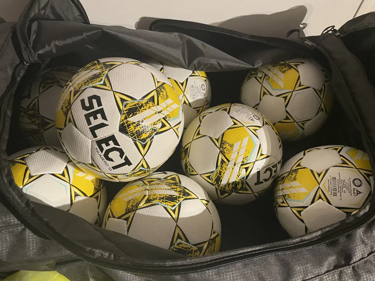 Billede 2 - Trolly med 8 Select bolde