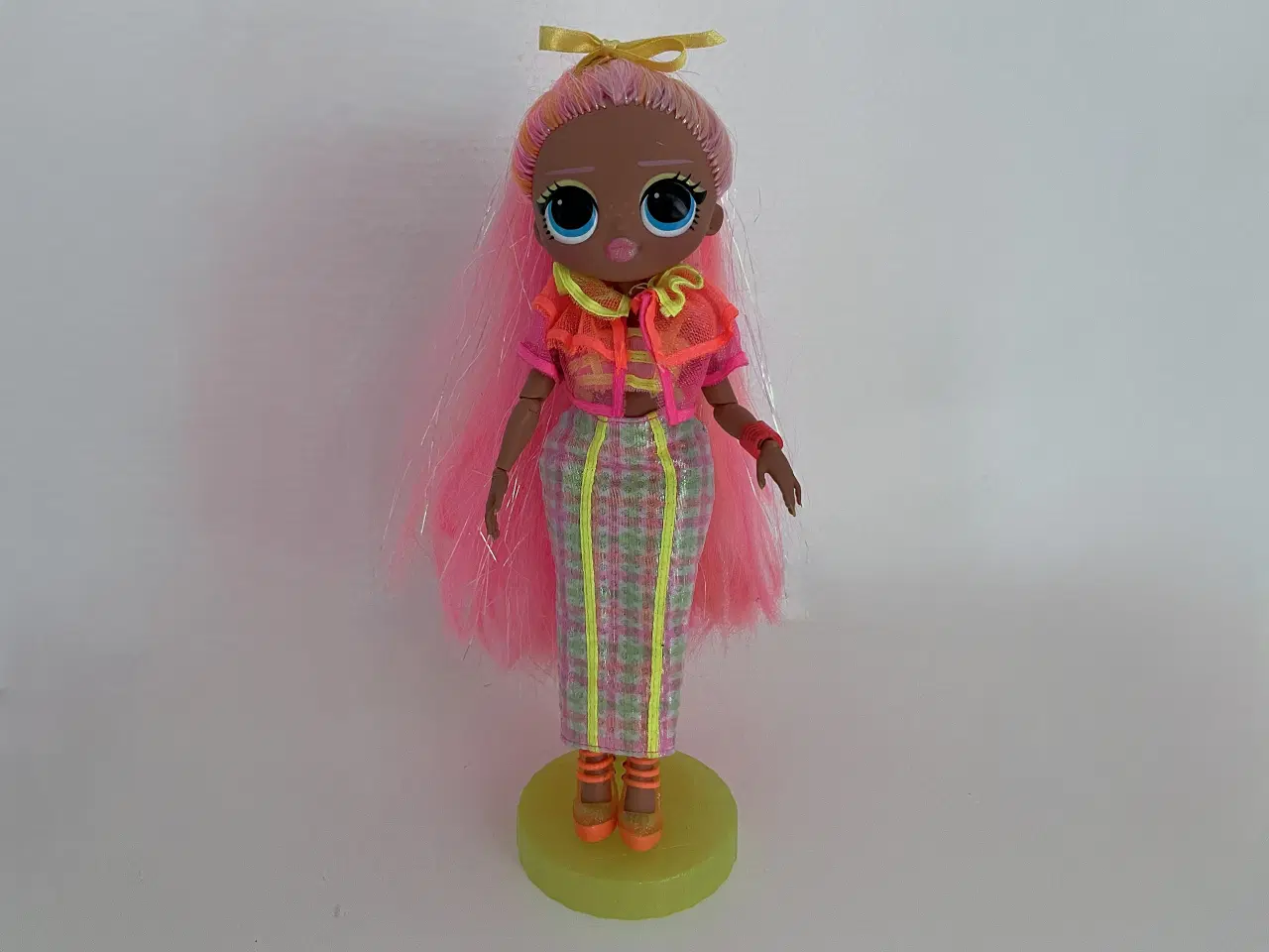 Billede 2 - L.O.L. Surprice Dukke inkl.tøj, sko, solbrillerog