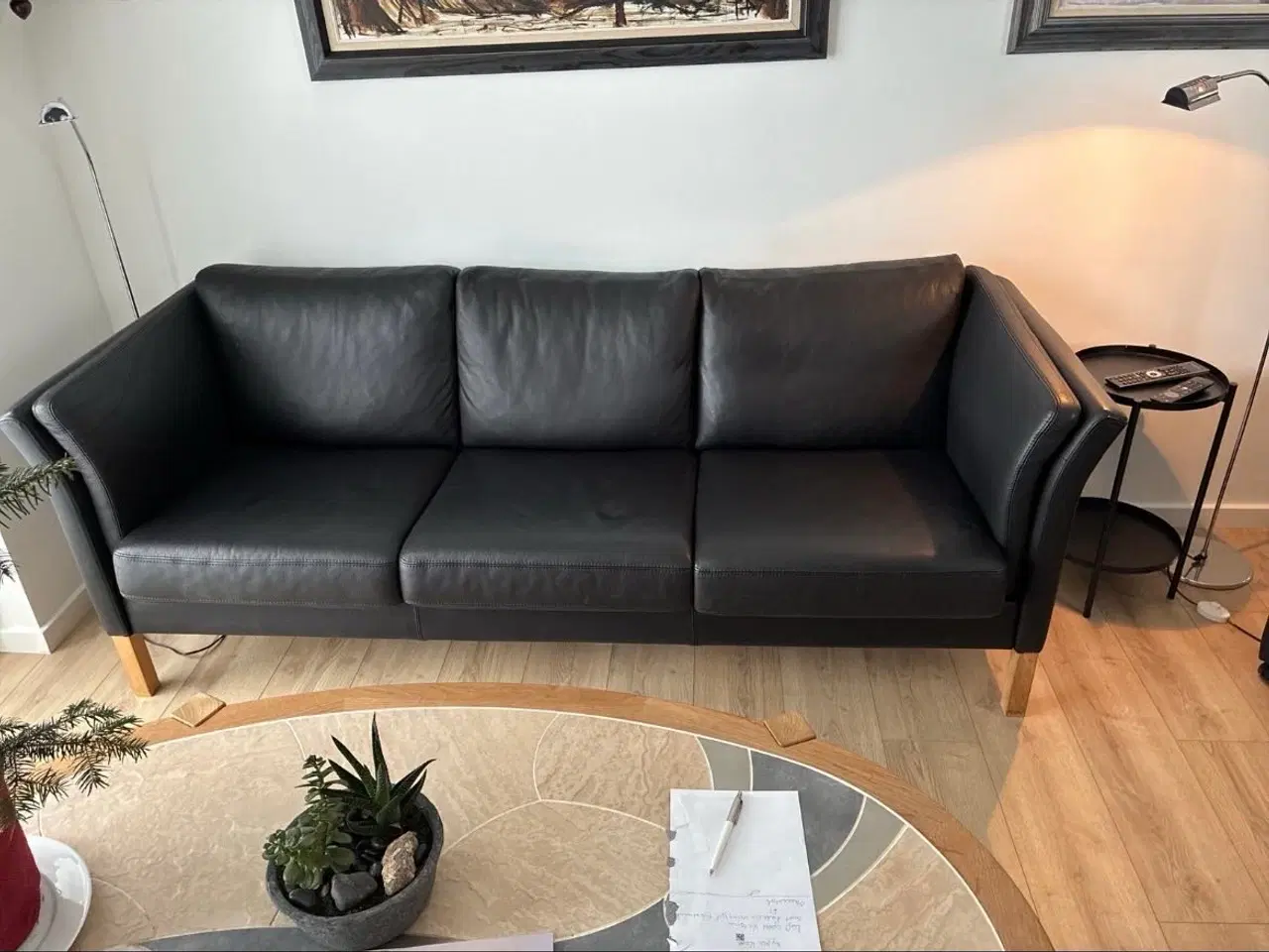 Billede 1 - 3-personers sort lædersofa