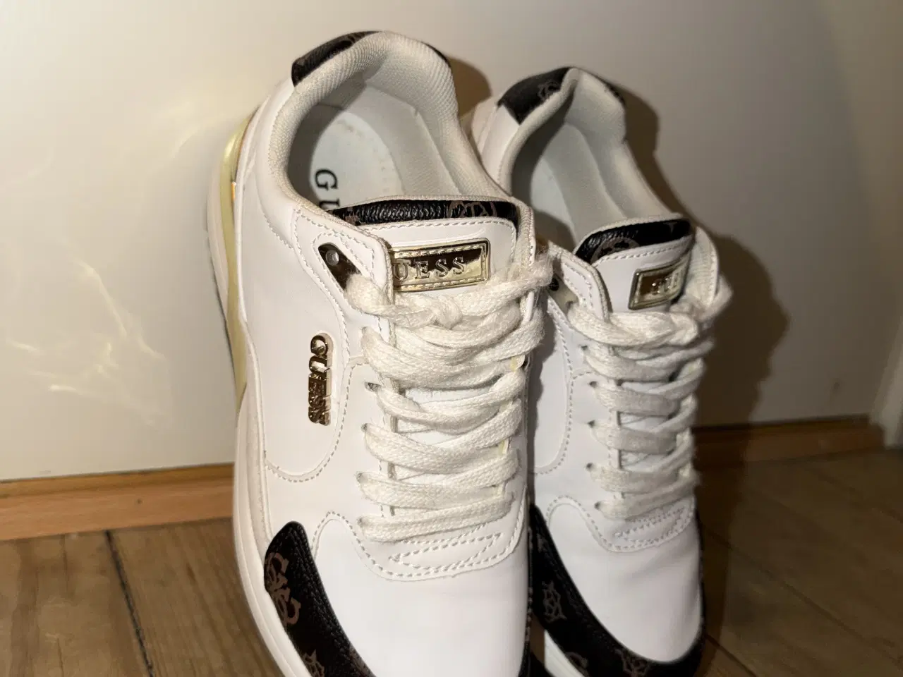 Billede 1 - GUESS sko 