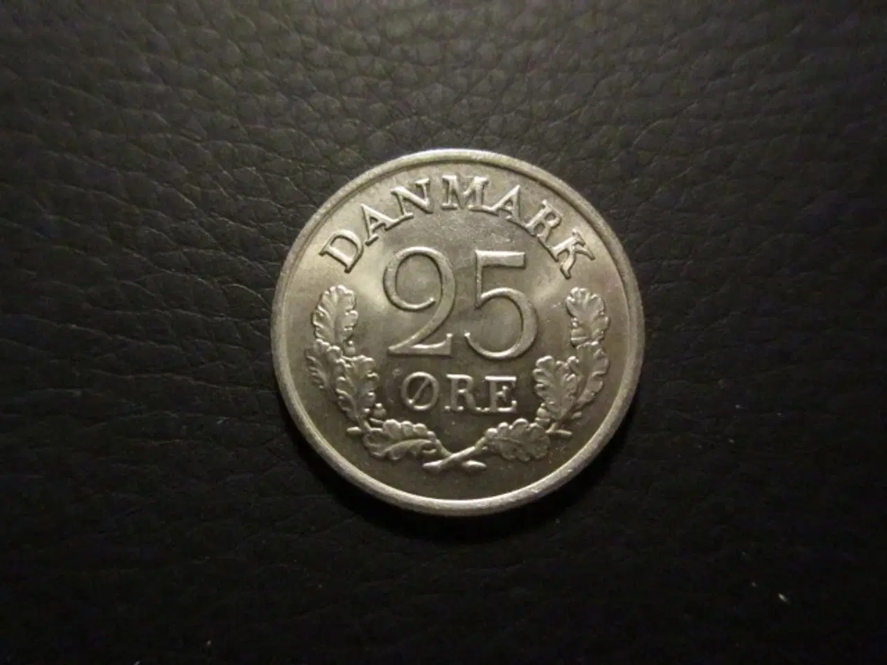 Billede 2 - 25 øre 1967 u/hul unc