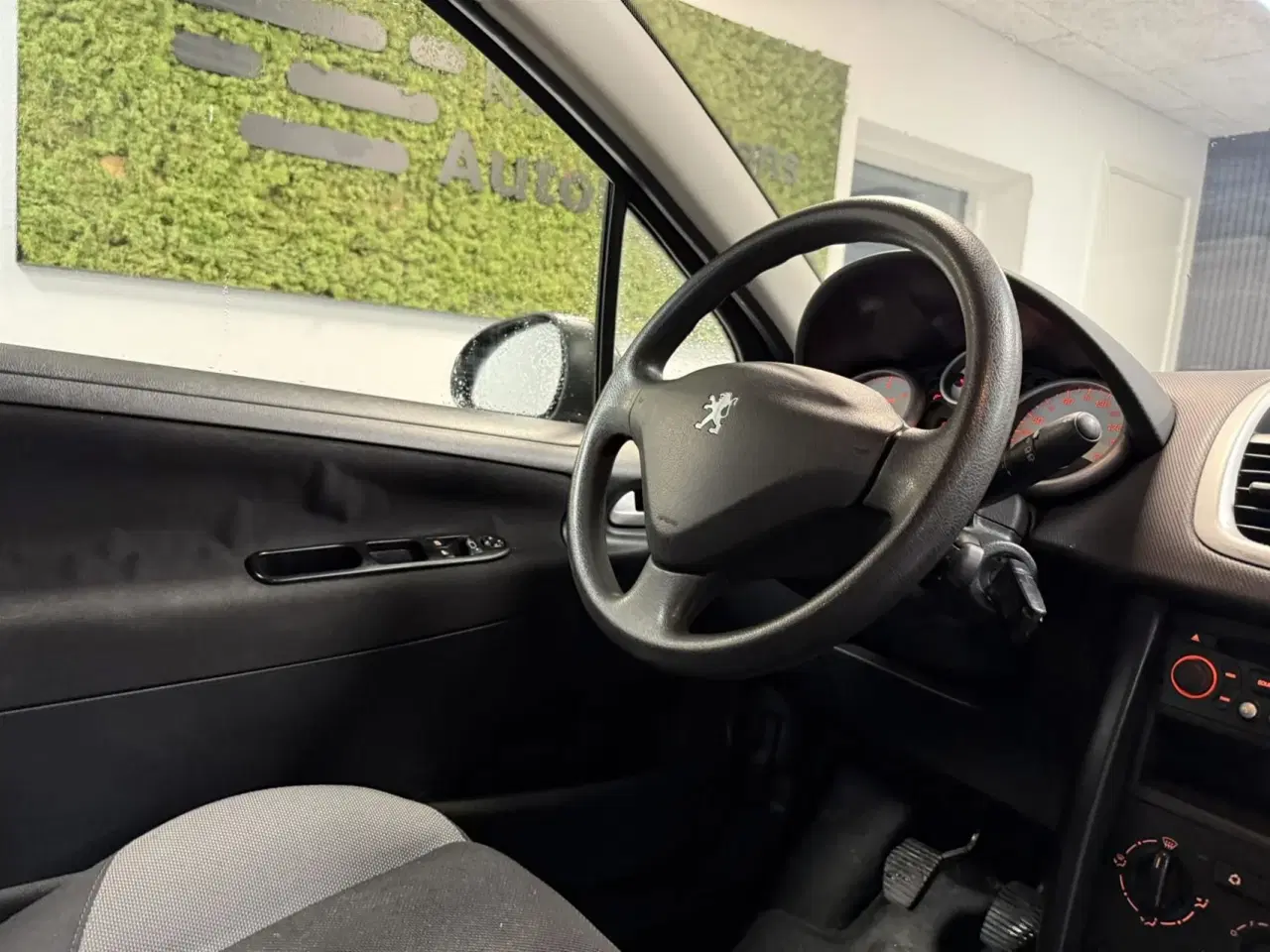 Billede 6 - Peugeot 207 1,6 HDI XR Plus 90HK 3d