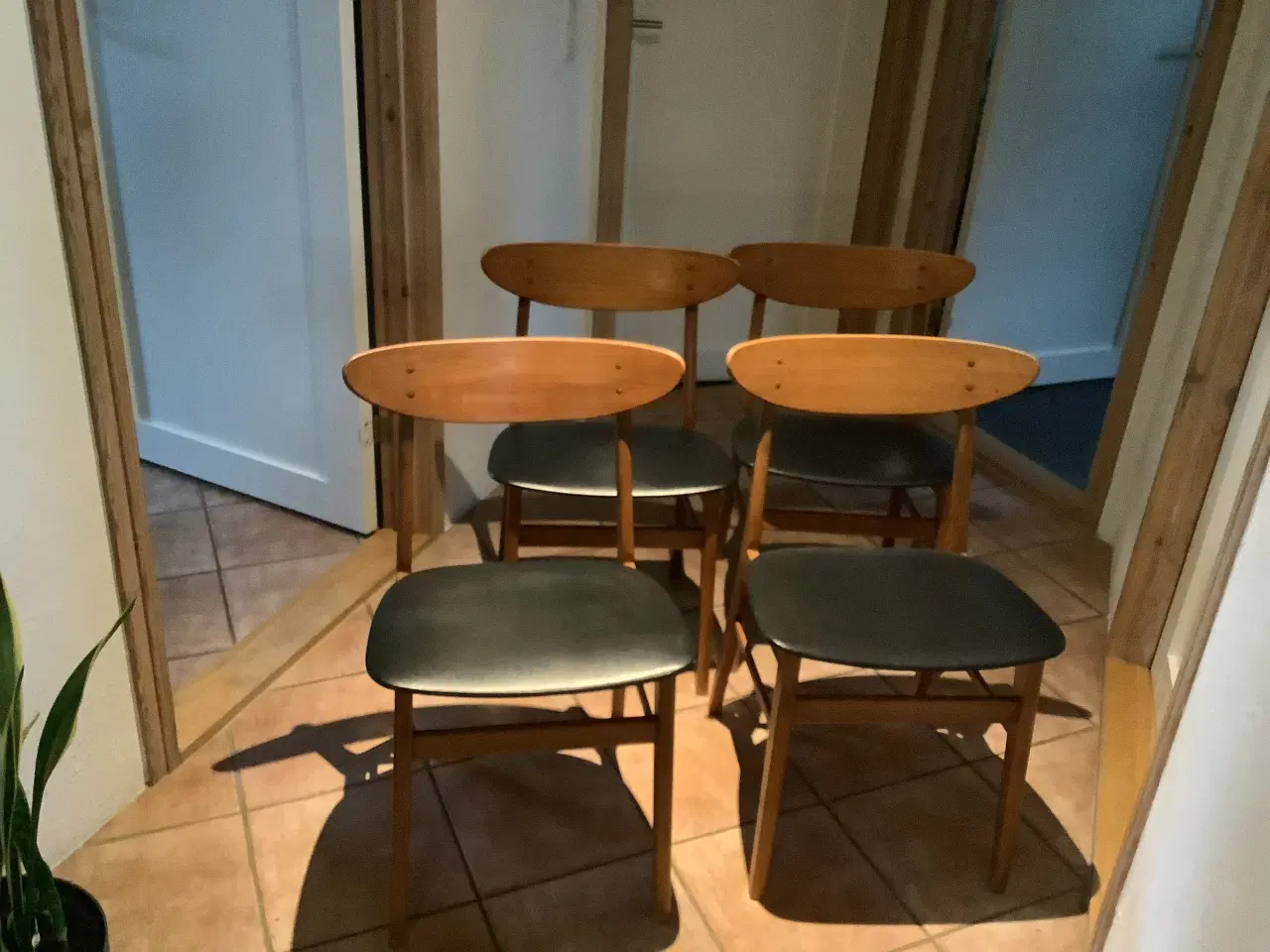 Billede 1 - Farstrup stol