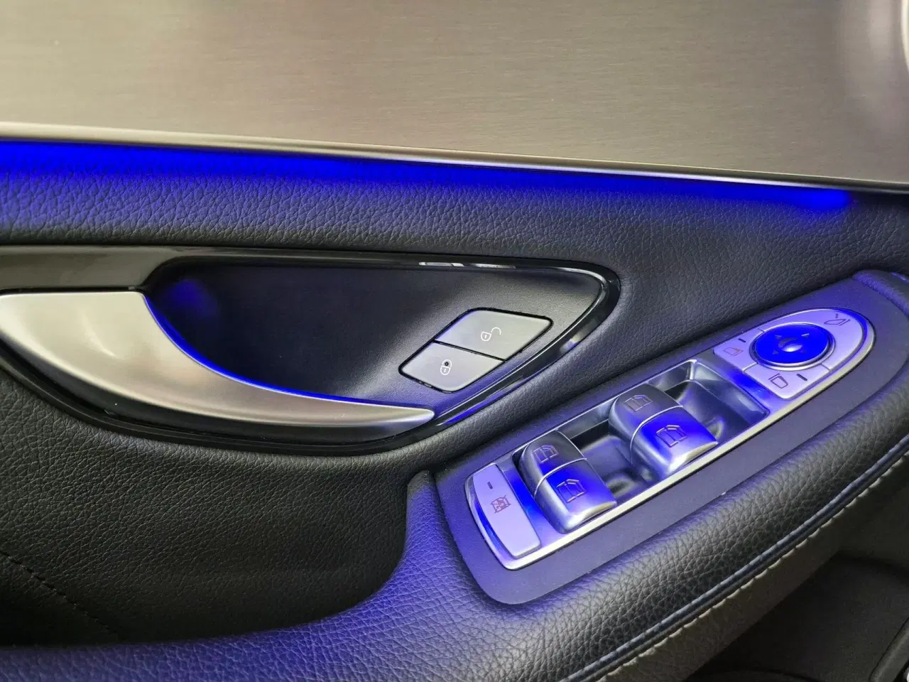 Billede 21 - Mercedes-Benz C220 d T 2,0 CDI AMG Line 9G-Tronic 194HK Stc Aut.