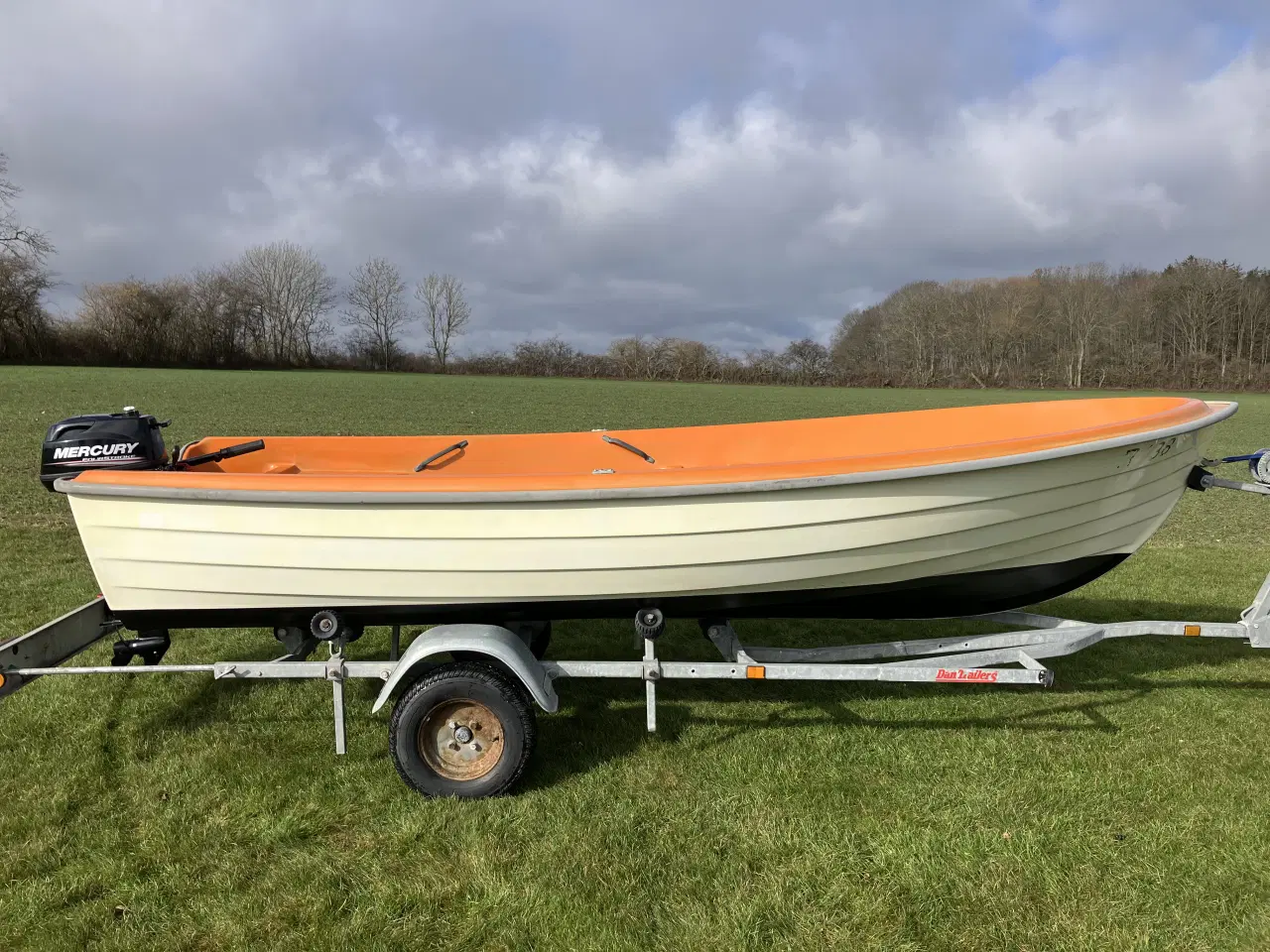 Billede 2 - Jolle +ny motor og trailer