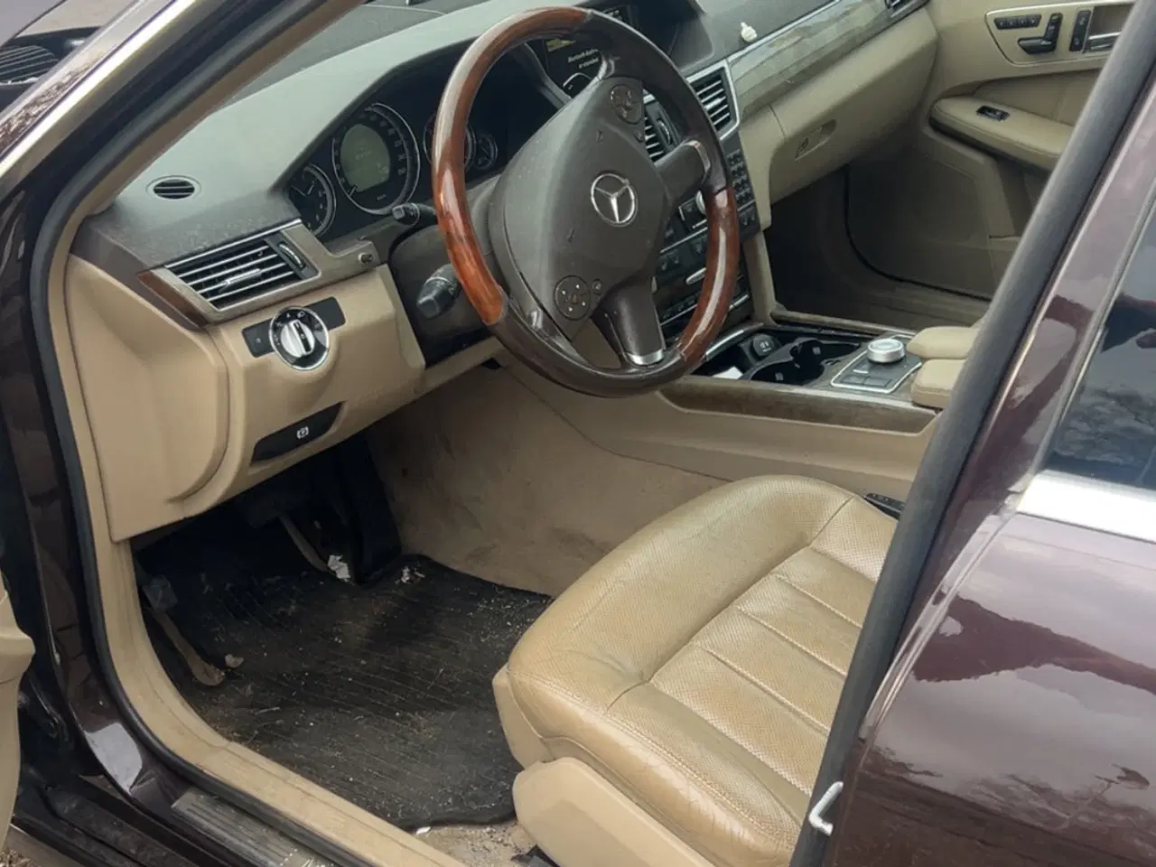 Billede 4 - Mercedes e350 212w sælges 