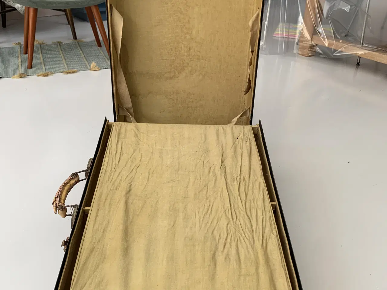 Billede 5 - Antik rejsekuffert 