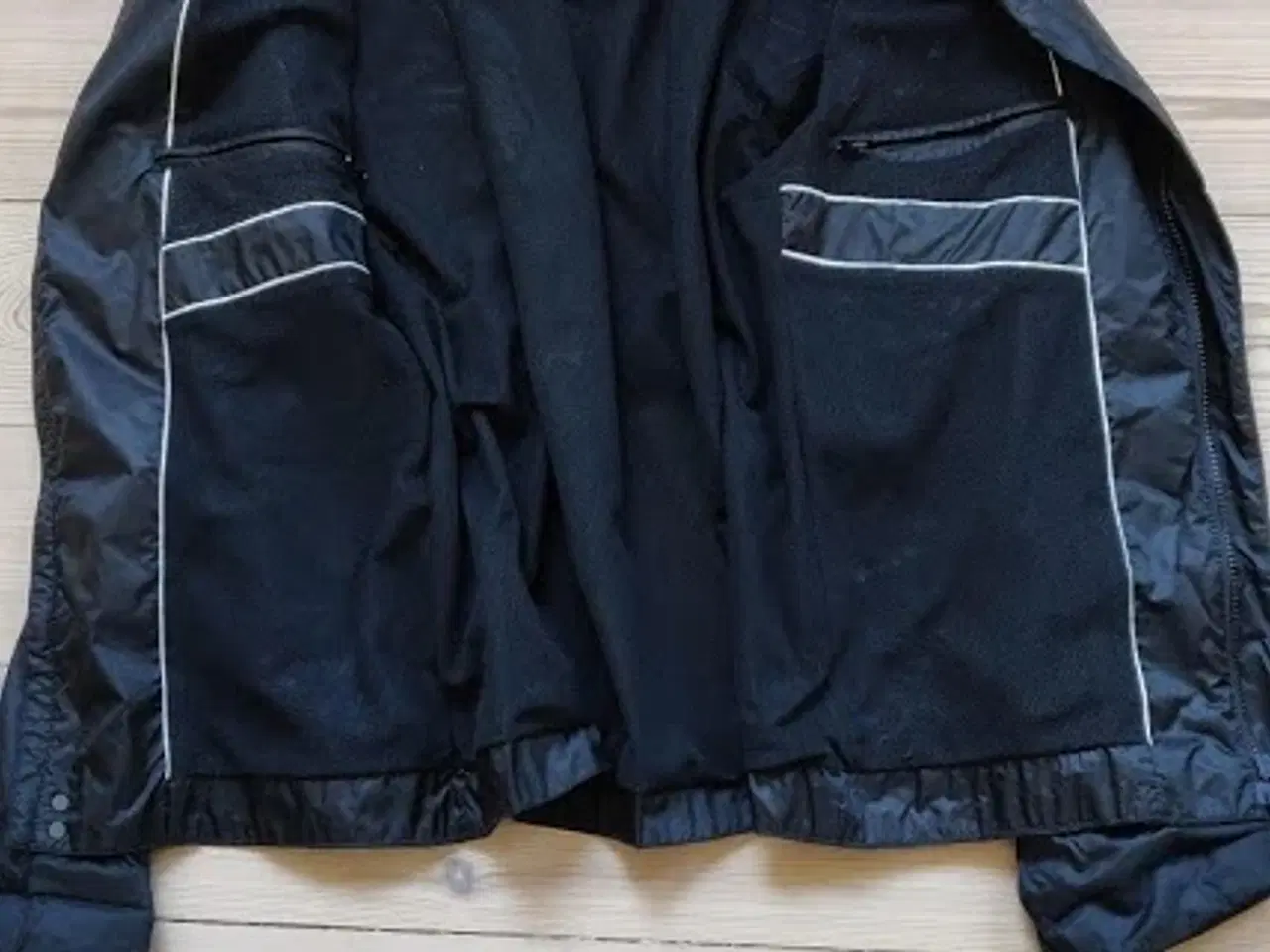 Billede 2 - Hugo Boss Jakke