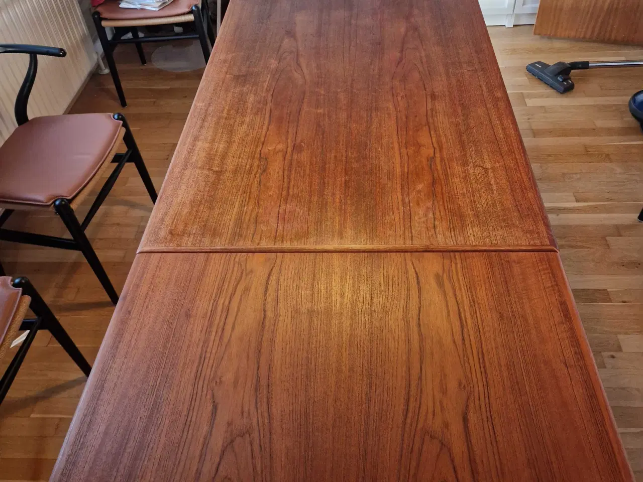 Billede 2 - Spisebord teaktræ dansk design