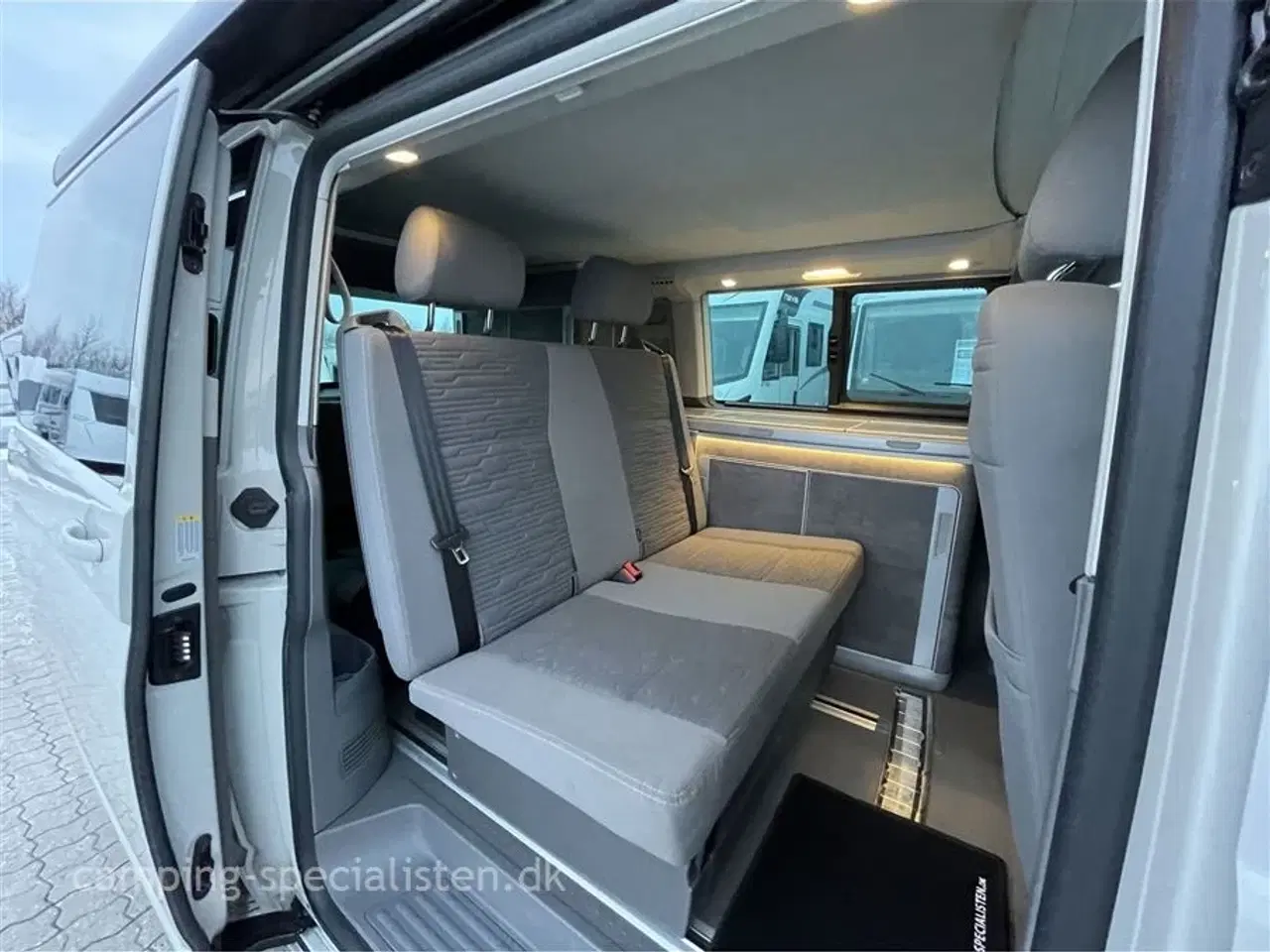 Billede 4 - 2024 - VW California Ocean 2.0 TDI 150 DSG   Pæn og velholdt VW California Ocean - Kan nu opleves hos Camping-Specialisten i Silkeborg
