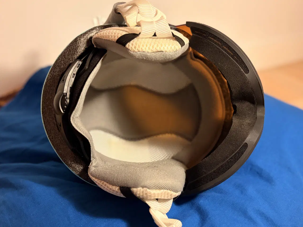 Billede 5 - Skihjelm med visir