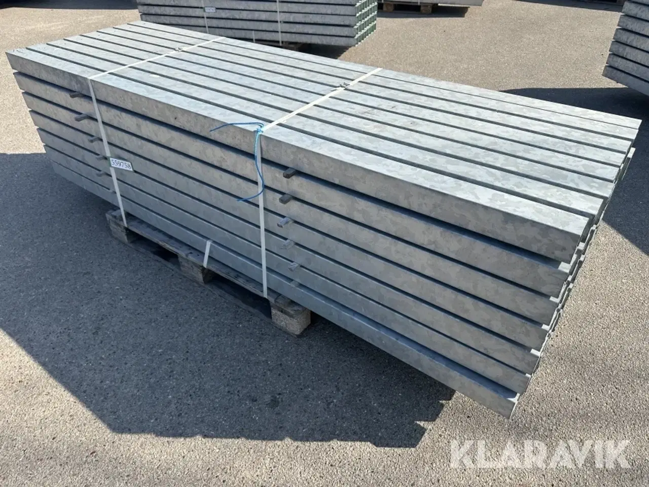 Billede 2 - Galvaniserede stolper 57 styk