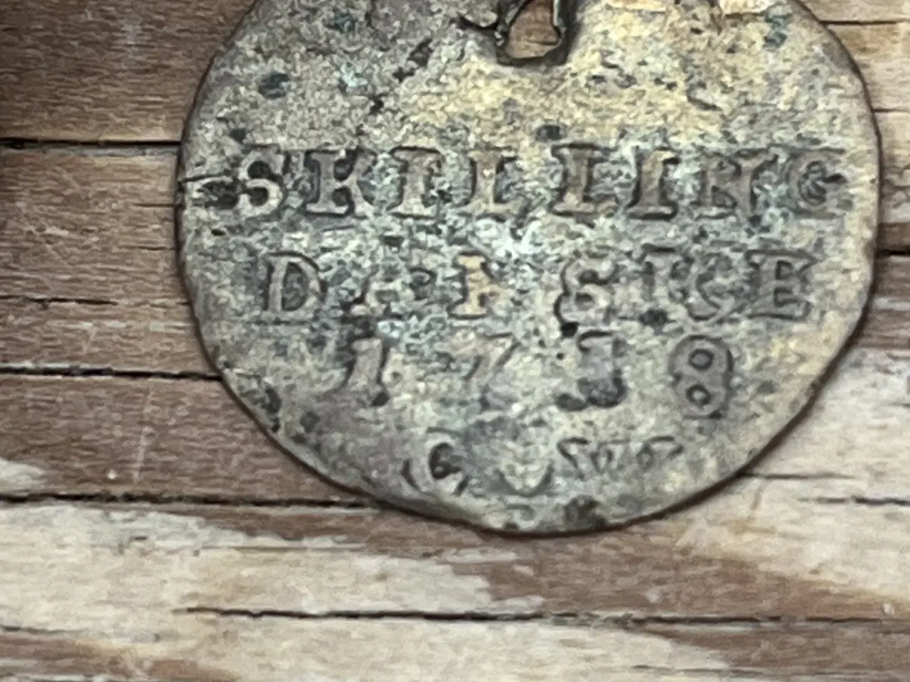 Billede 3 - Danske skilling 1718