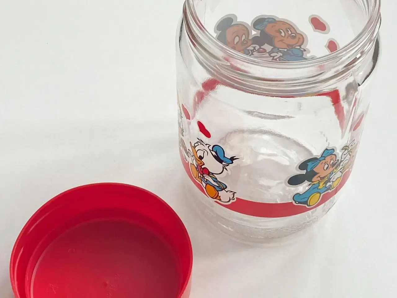 Billede 5 - Retro Disney, rødt plastlåg