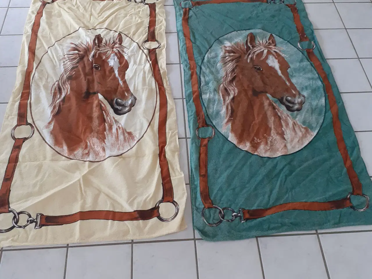 Billede 1 - Håndklæder med hestemotiv