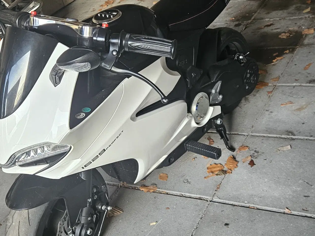 Billede 1 - EL motorcykel til børn