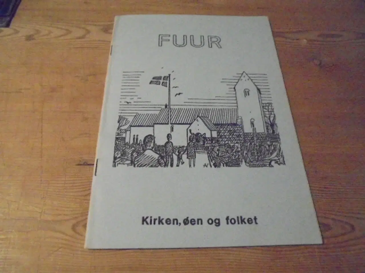 Billede 1 - FUUR – Kirken, øen og folket