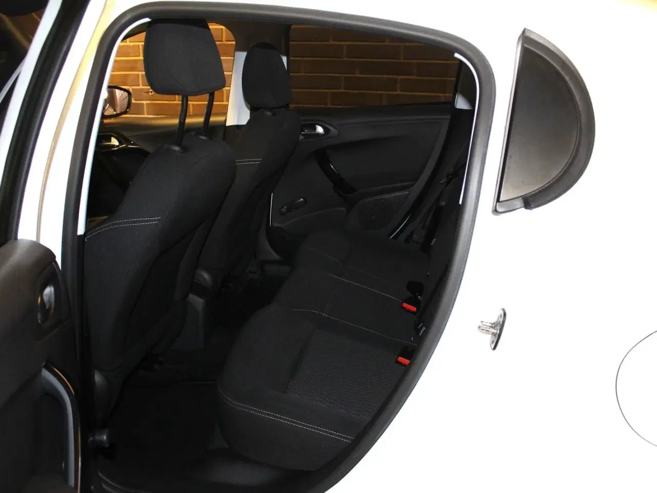 Billede 5 - Peugeot 208 1,2 VTi 82 Strike