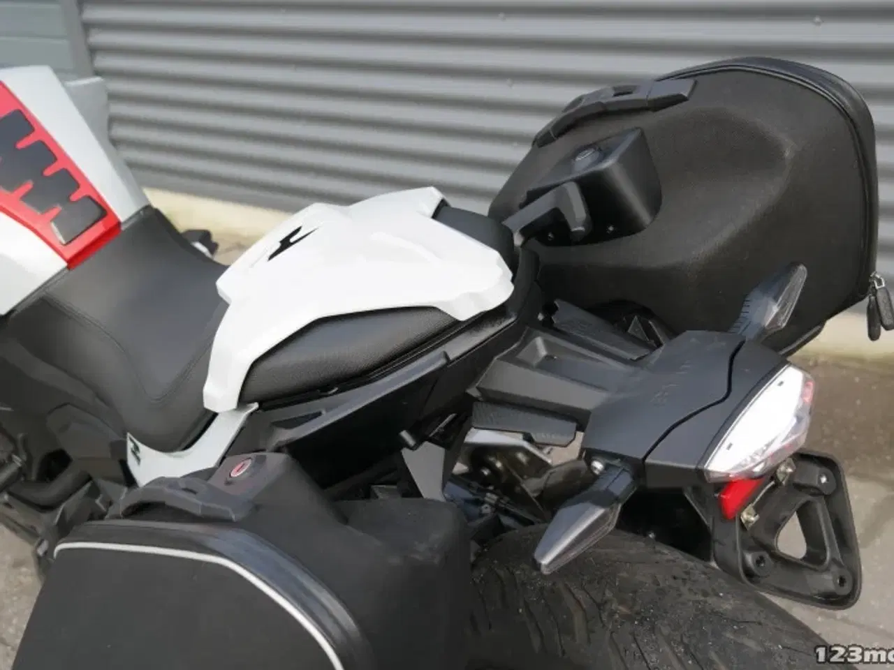 Billede 27 - BMW F 900 R MC-SYD       BYTTER GERNE