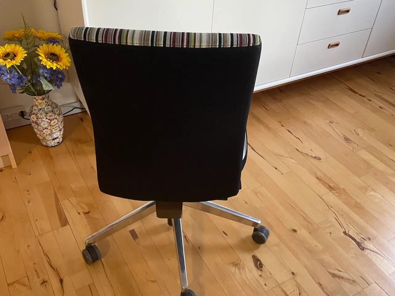 Billede 4 - Meget flot kvalitets kontorstol