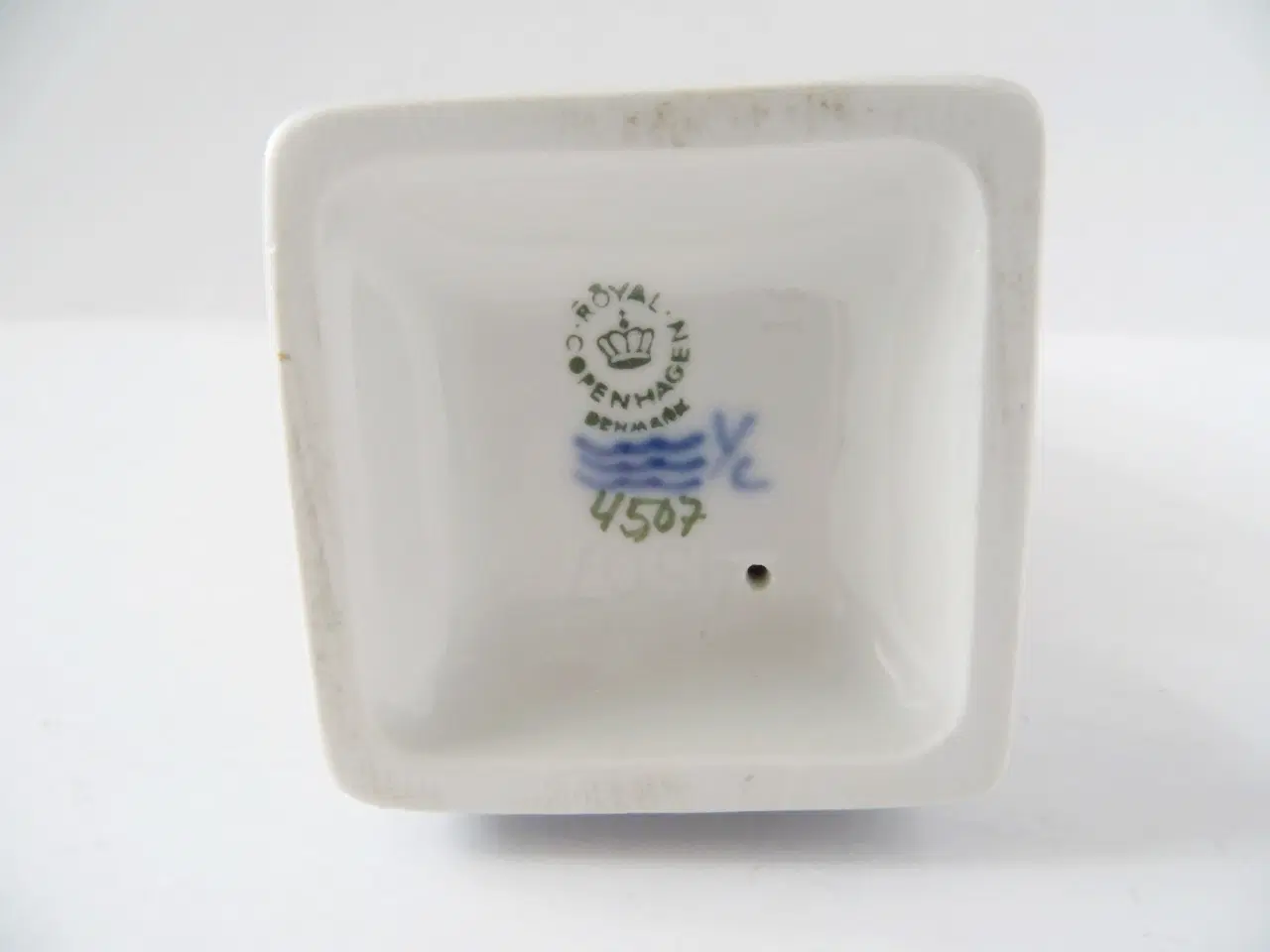 Billede 5 - Royal Copenhagen sygeplejerske