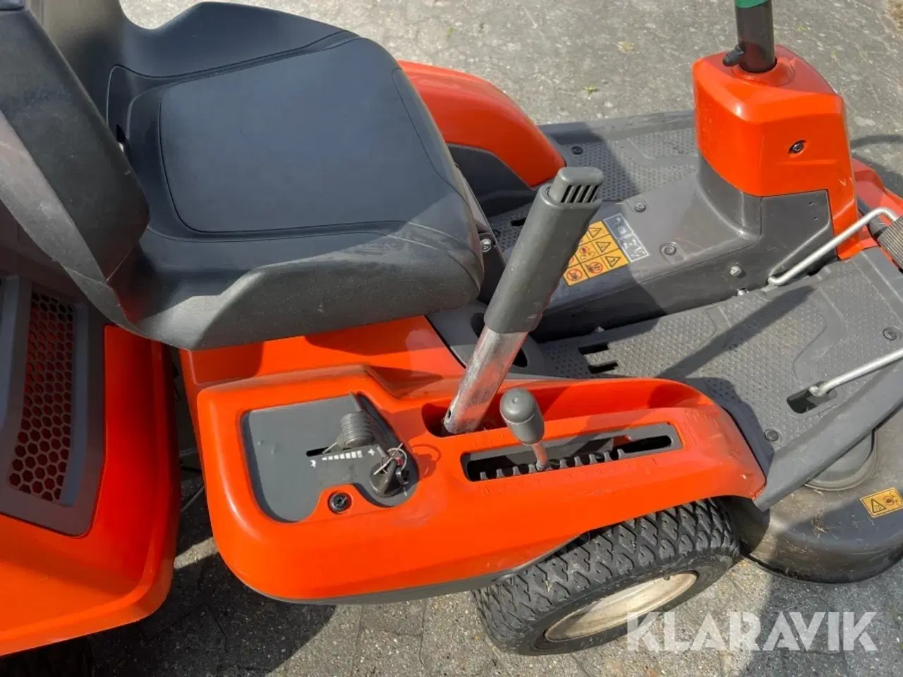 Billede 12 - Græsslåmaskine Husqvarna R216AWD